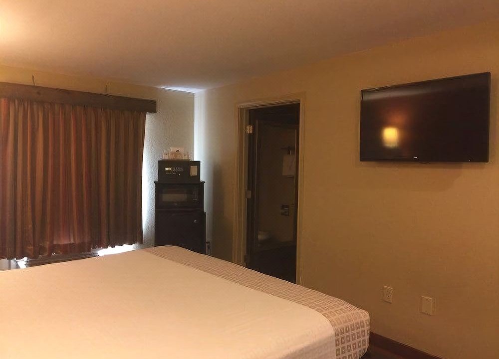 Photo of Bedroom in Caldwell