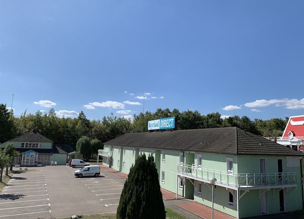 Photo of Buildings in Val-de-Reuil