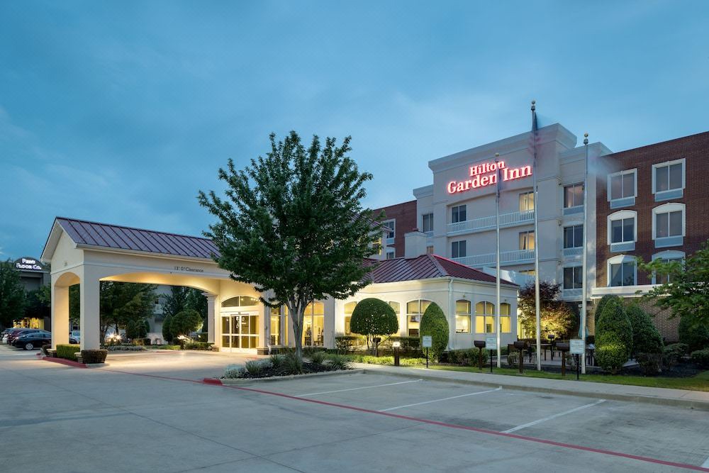 Photo of Buildings in Grapevine