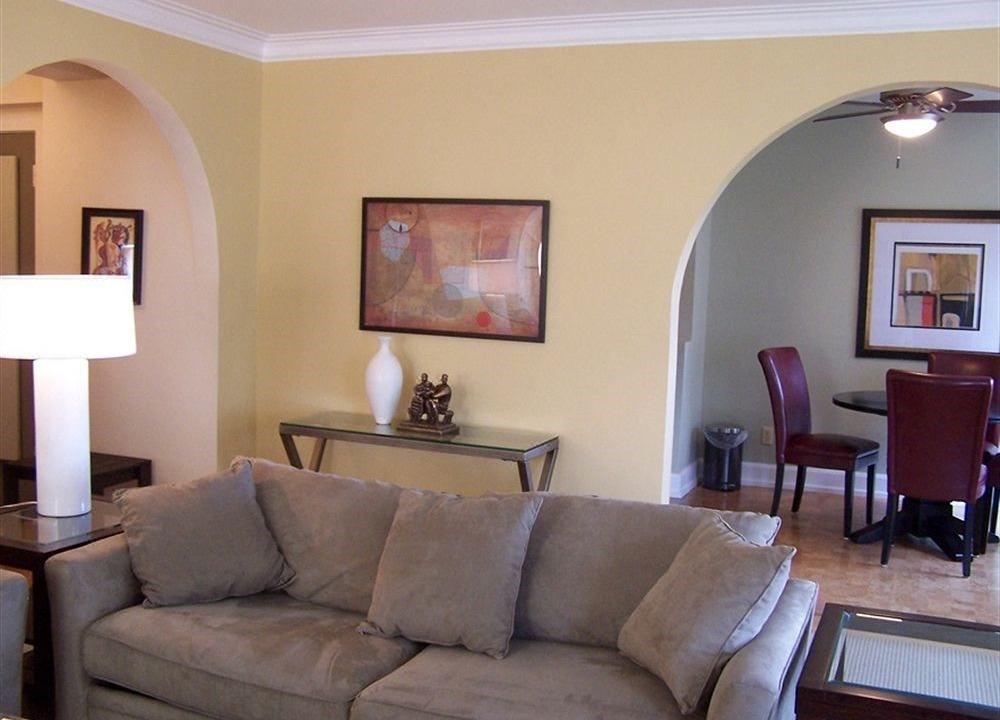 Photo of Livingroom in Yankee Hill