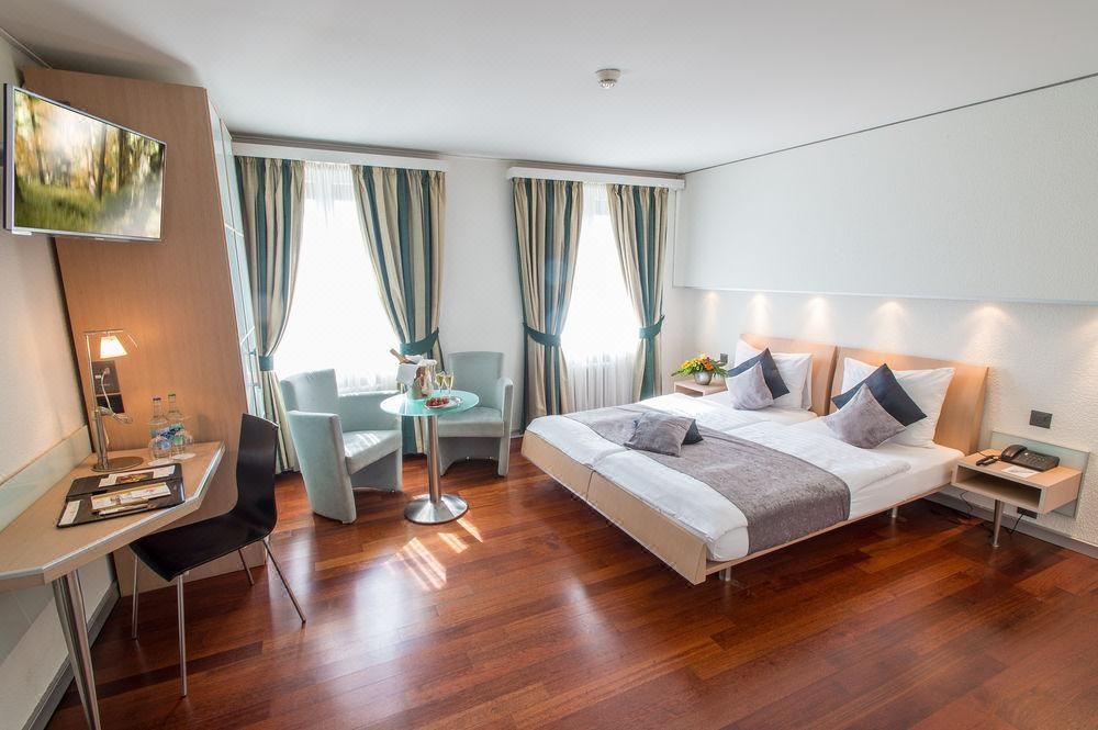 Photo of Bedroom in District 6