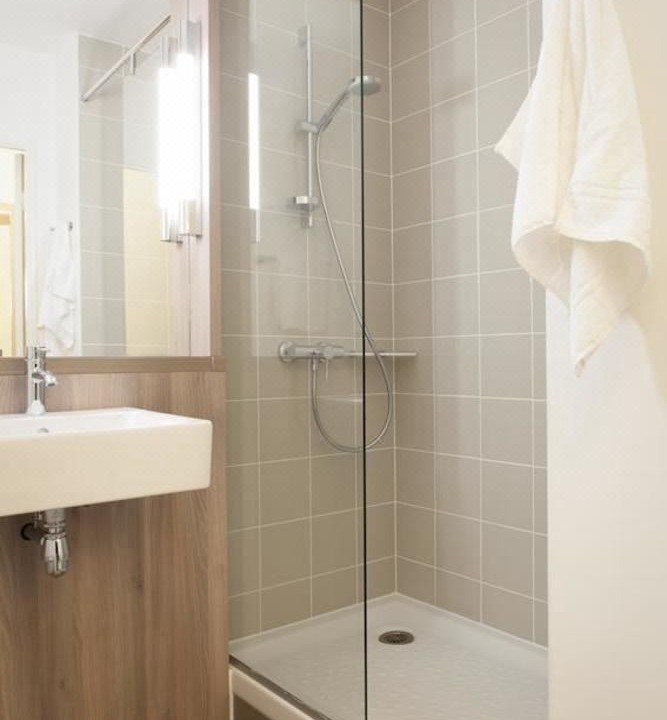 Photo of Bathroom in Saint-Cyr-l'Ecole