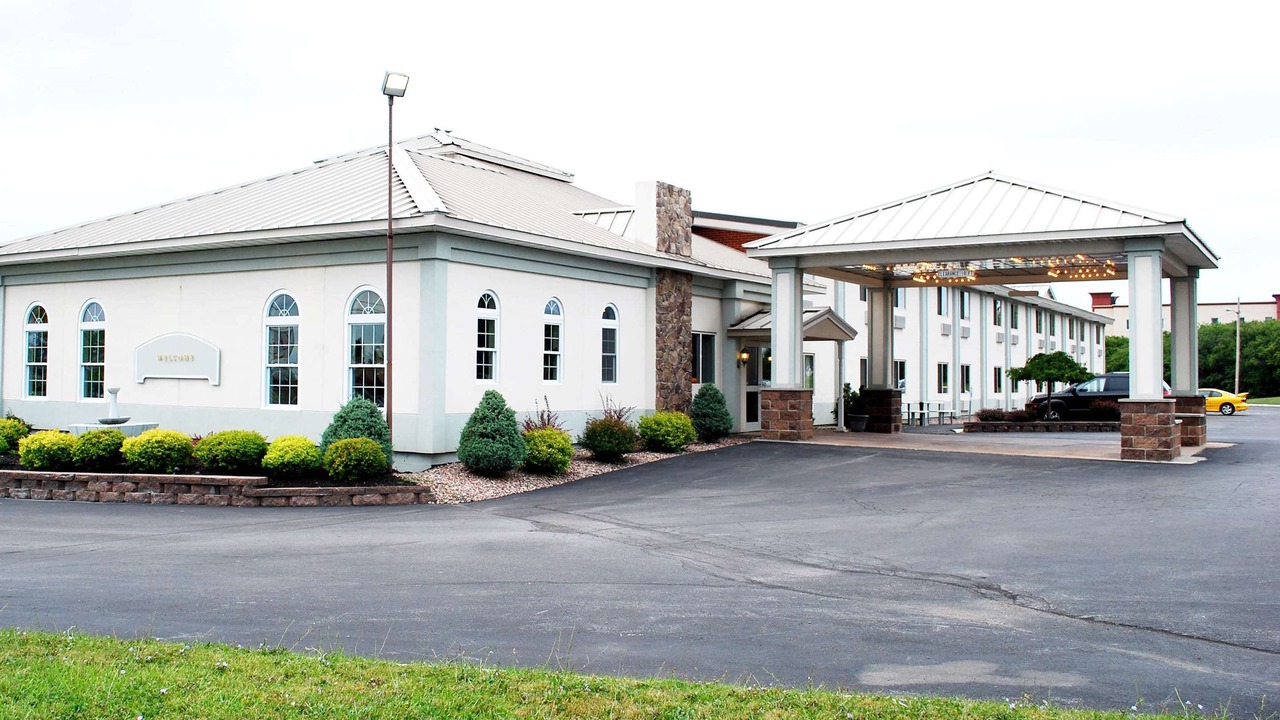 Photo of Buildings in Watertown