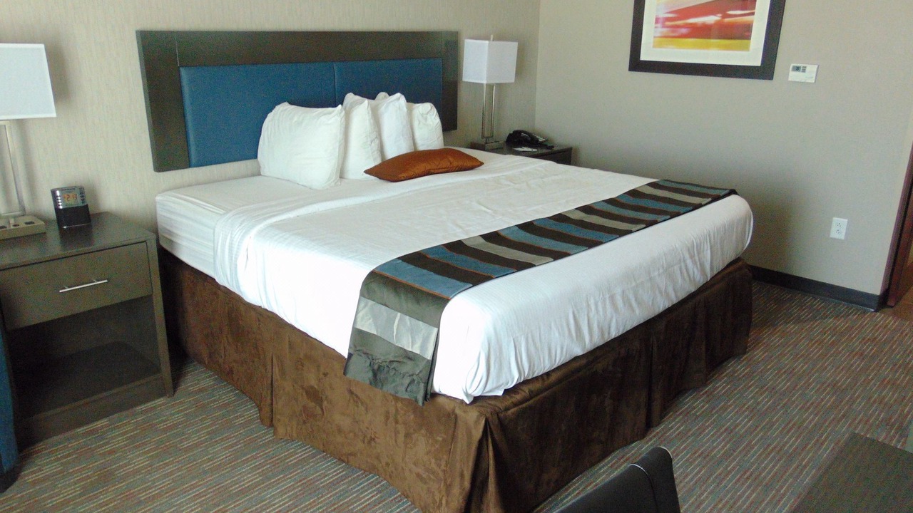 Photo of Bedroom in North by Northwest