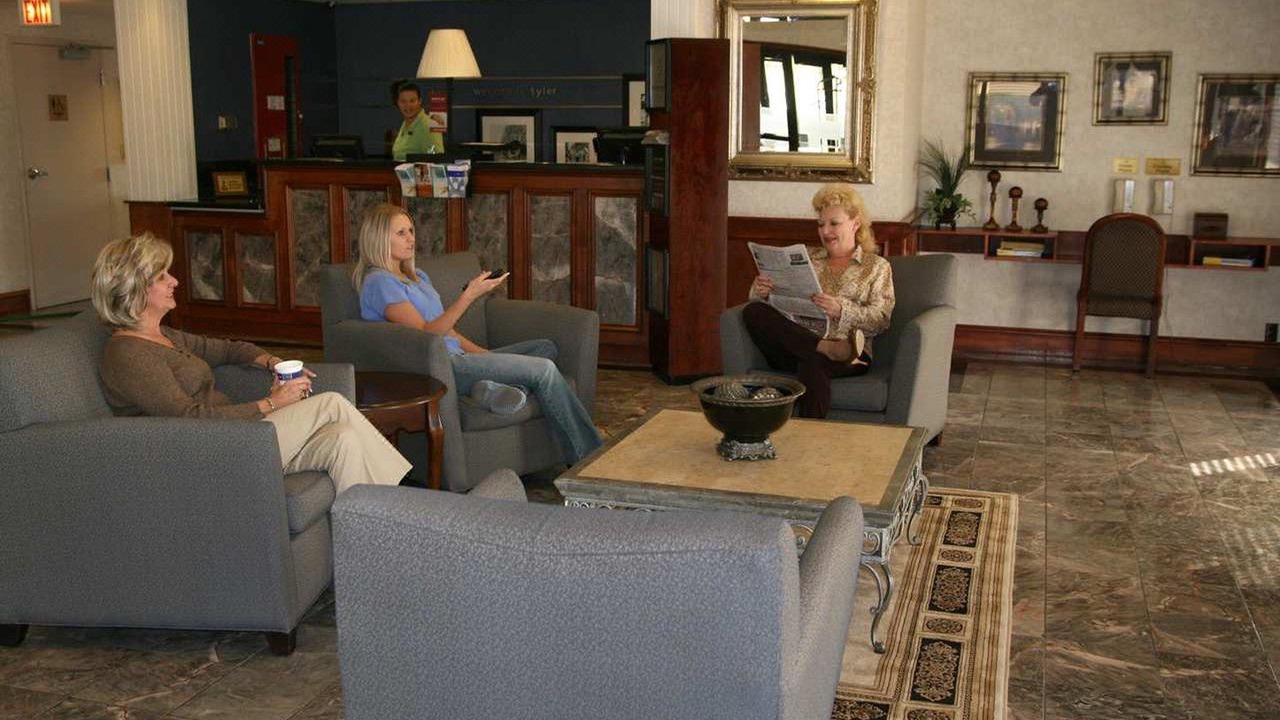 Photo of Livingroom in Tyler