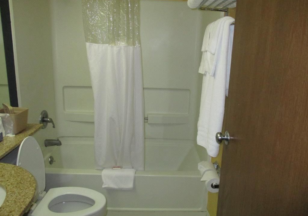 Photo of Bathroom in Calcium