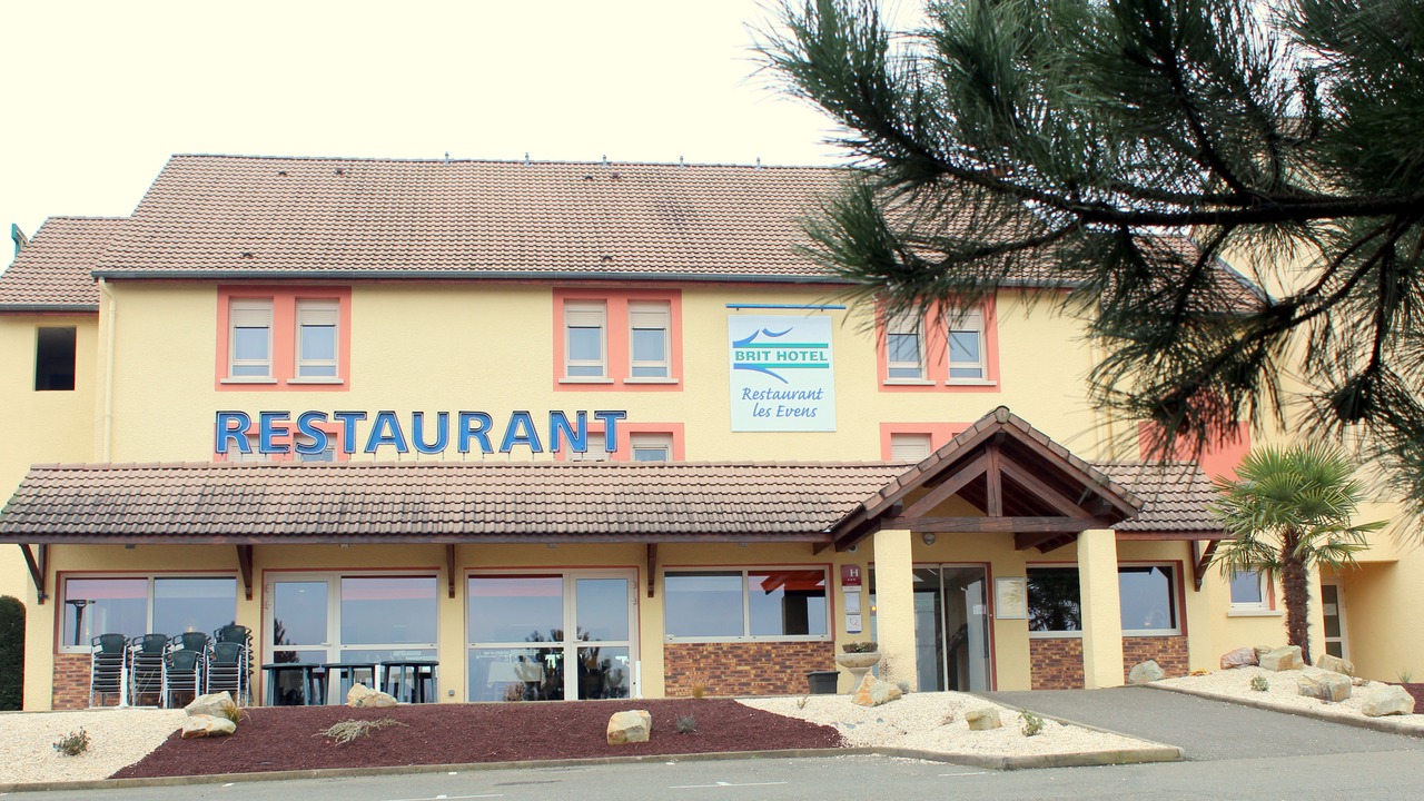 Photo of Buildings in Saint-Saturnin
