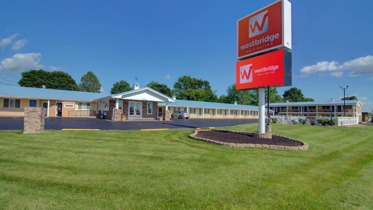Photo of Buildings in Clinton