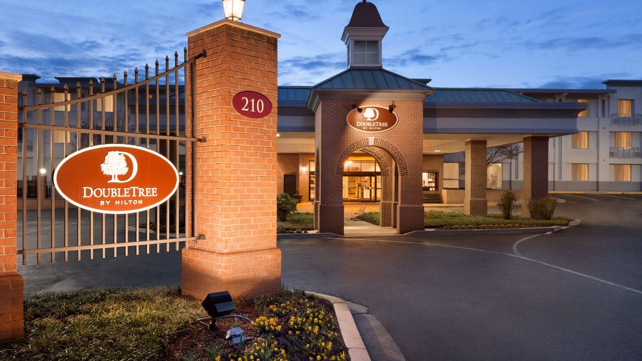 Photo of Buildings in Parole