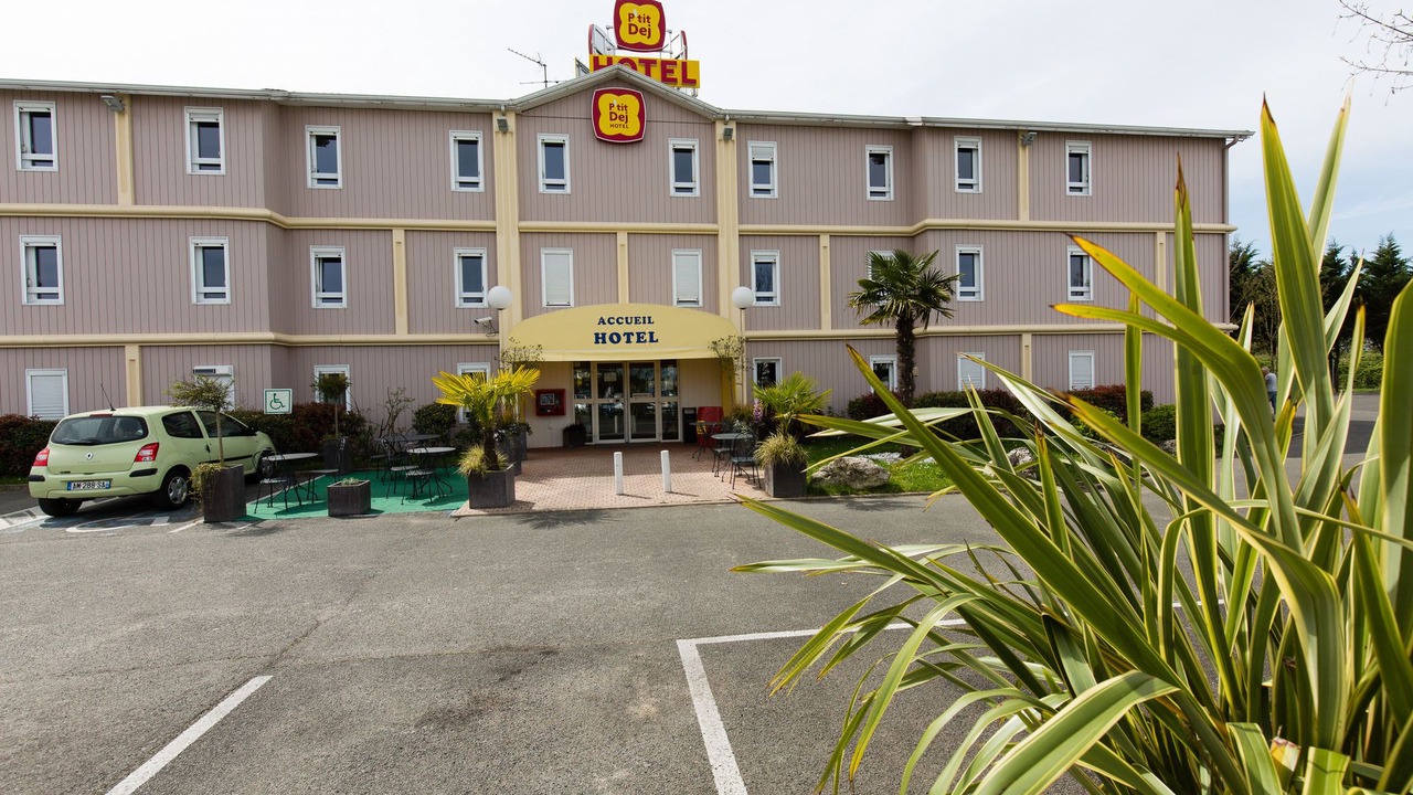 Photo of Buildings in La Chapelle-Saint-Mesmin