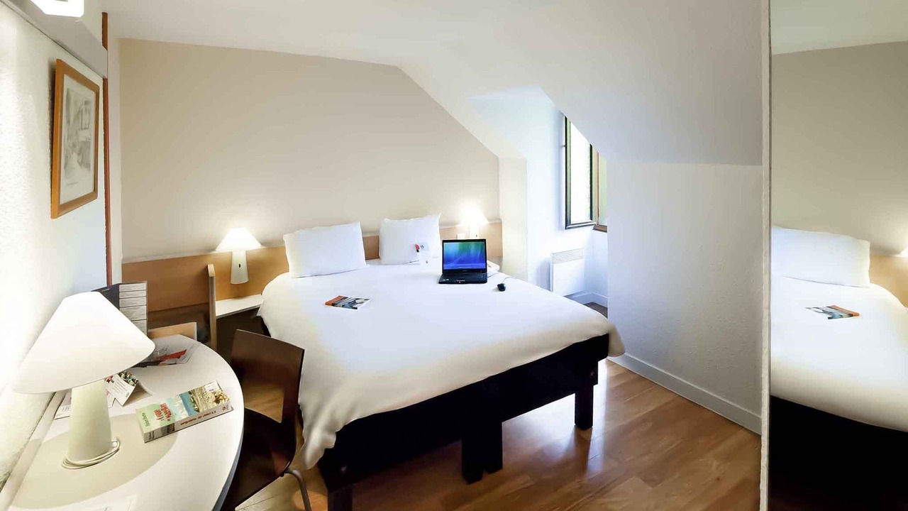 Photo of Bedroom in Maisons-Laffitte