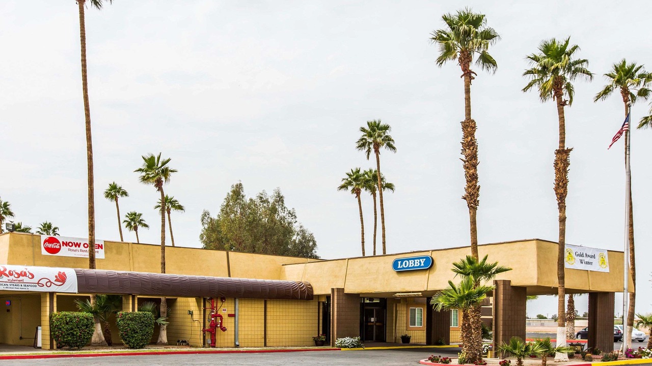 Photo of Buildings in El Centro