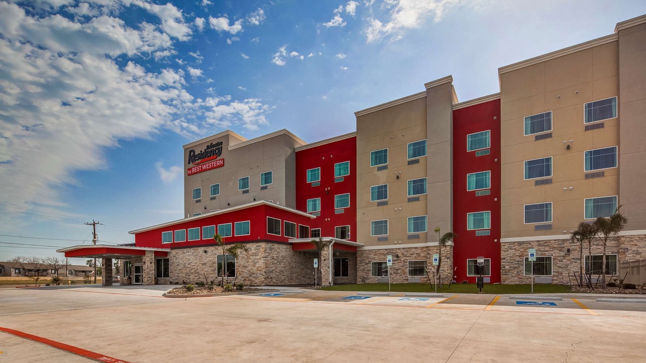 Photo of Buildings in Flour Bluff