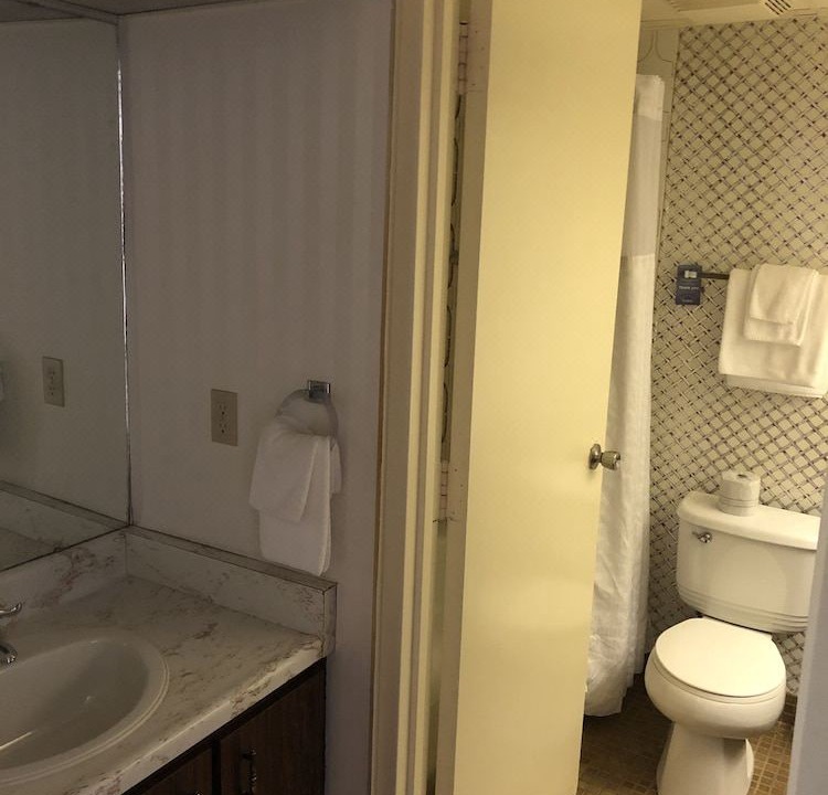Photo of Bathroom in Niagara Falls
