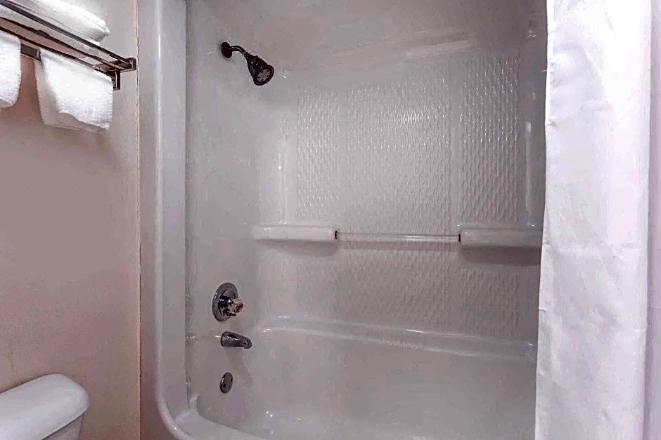 Photo of Bathroom in Perry