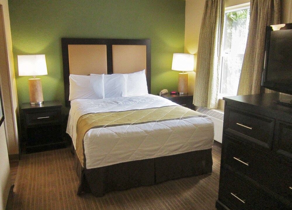 Photo of Bedroom in Silver Lake