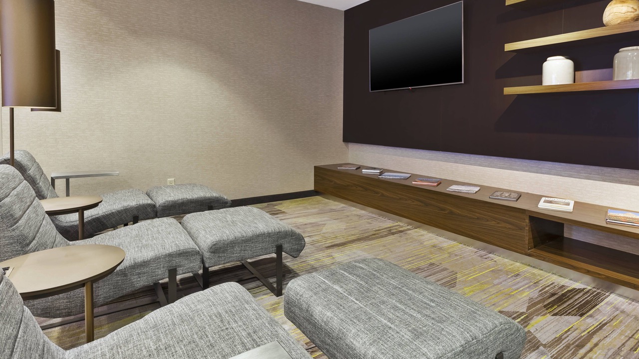 Photo of Livingroom in Secaucus