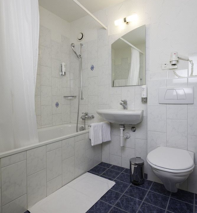 Photo of Bathroom in Glattbrugg