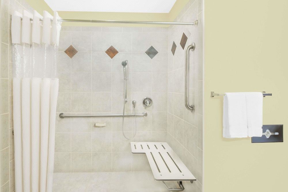 Photo of Bathroom in Ira