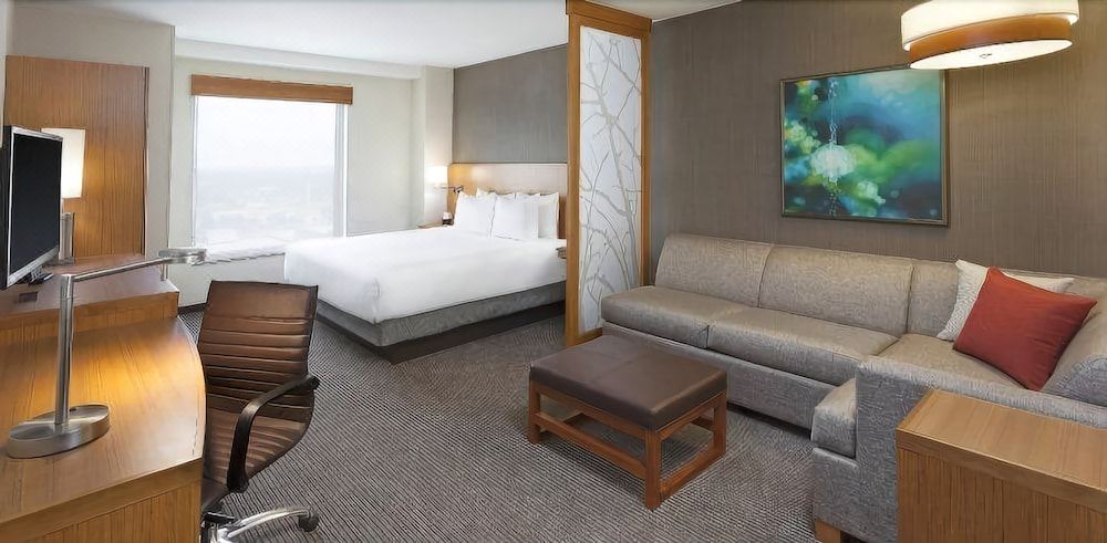 Photo of Livingroom in Second Ward