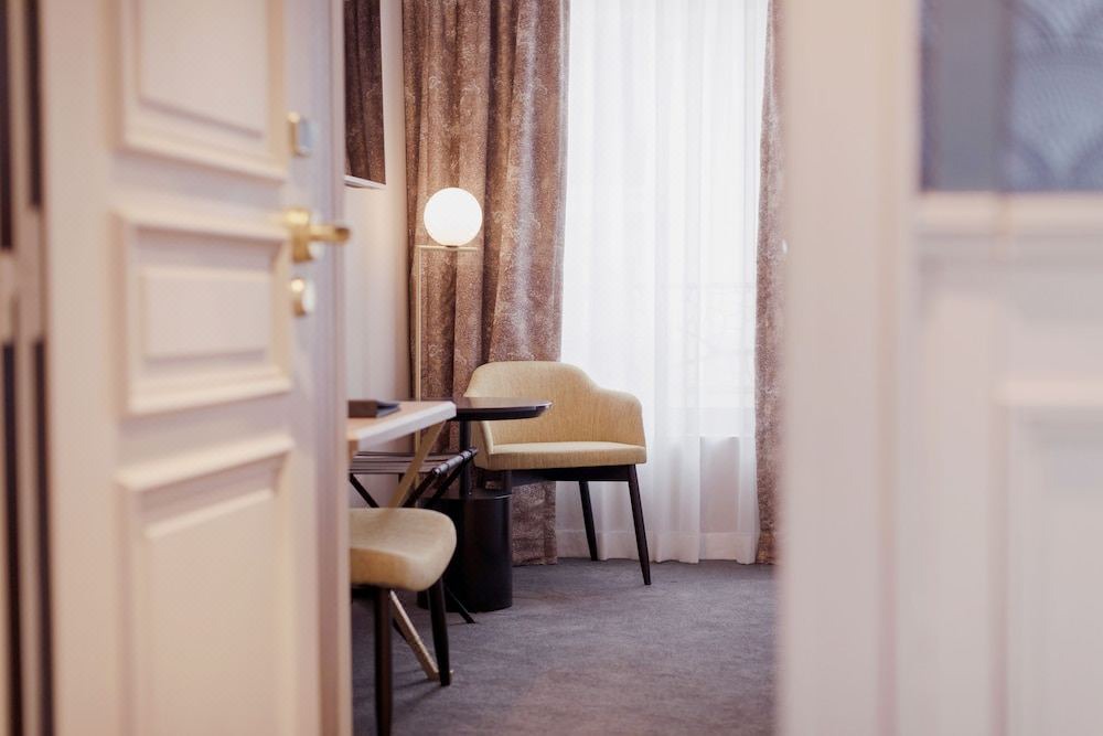 Photo of Livingroom in Quartier de la Plaine-de-Monceaux