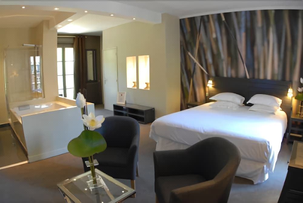 Photo of Bedroom in Eu