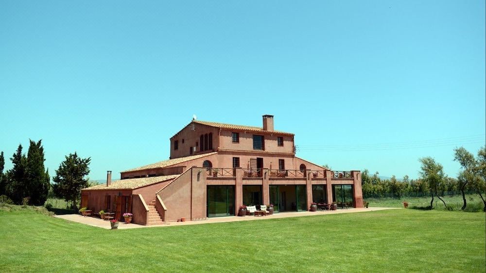 Photo of Buildings in Sant Pere Pescador