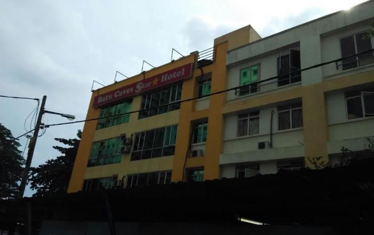 Photo of Buildings in Medan Batu Caves