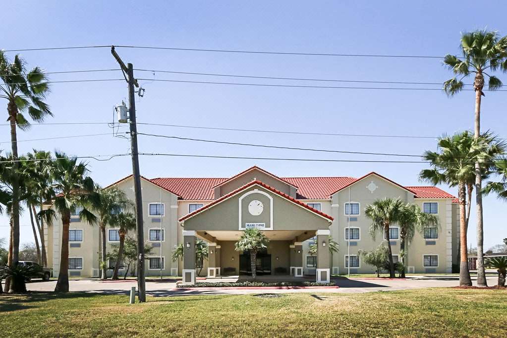 Photo of Buildings in Kingsville