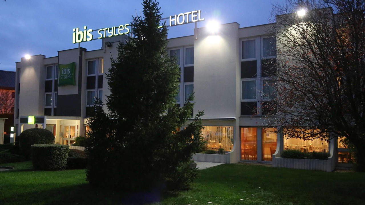 Photo of Buildings in La Chapelle-Saint-Mesmin
