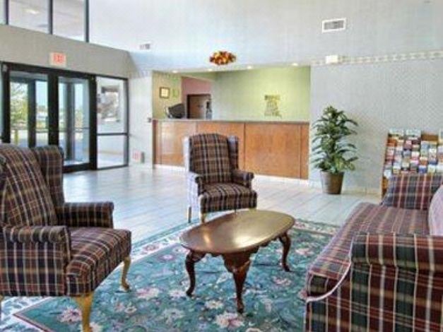 Photo of Livingroom in Lee's Summit