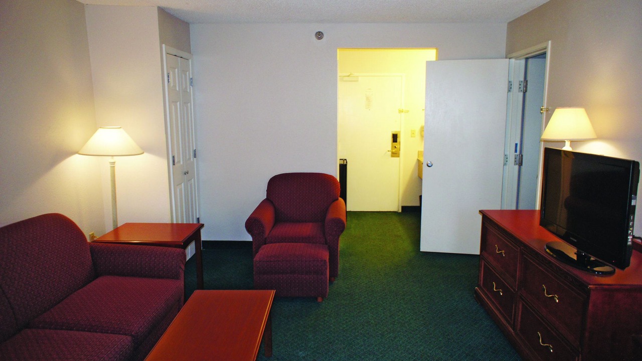 Photo of Livingroom in Dock Junction