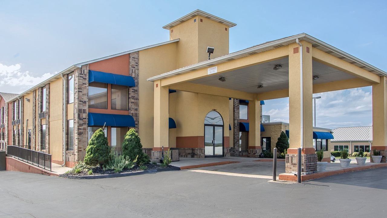 Photo of Buildings in Rolla