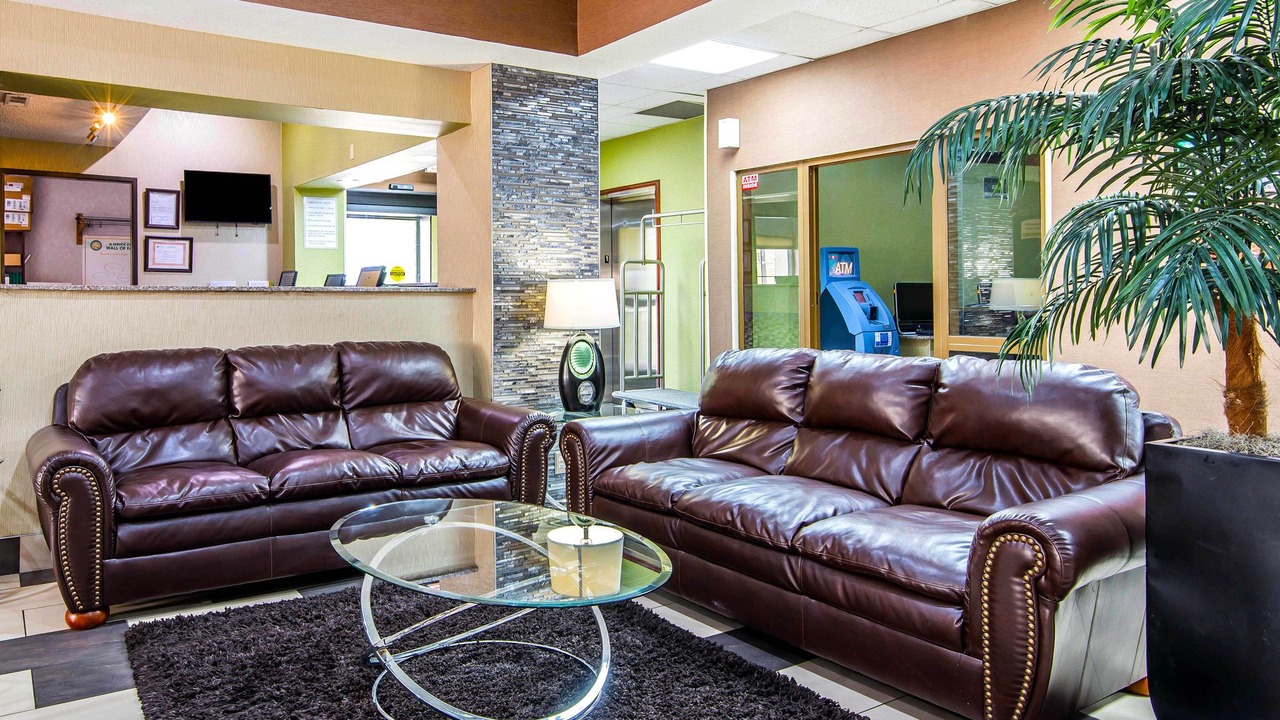 Photo of Livingroom in Blue Springs