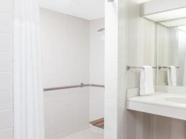 Photo of Bathroom in Wayne