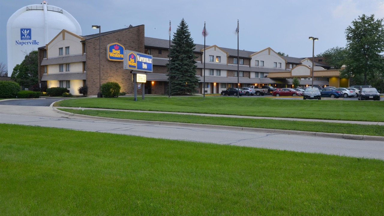 Photo of Buildings in Naperville