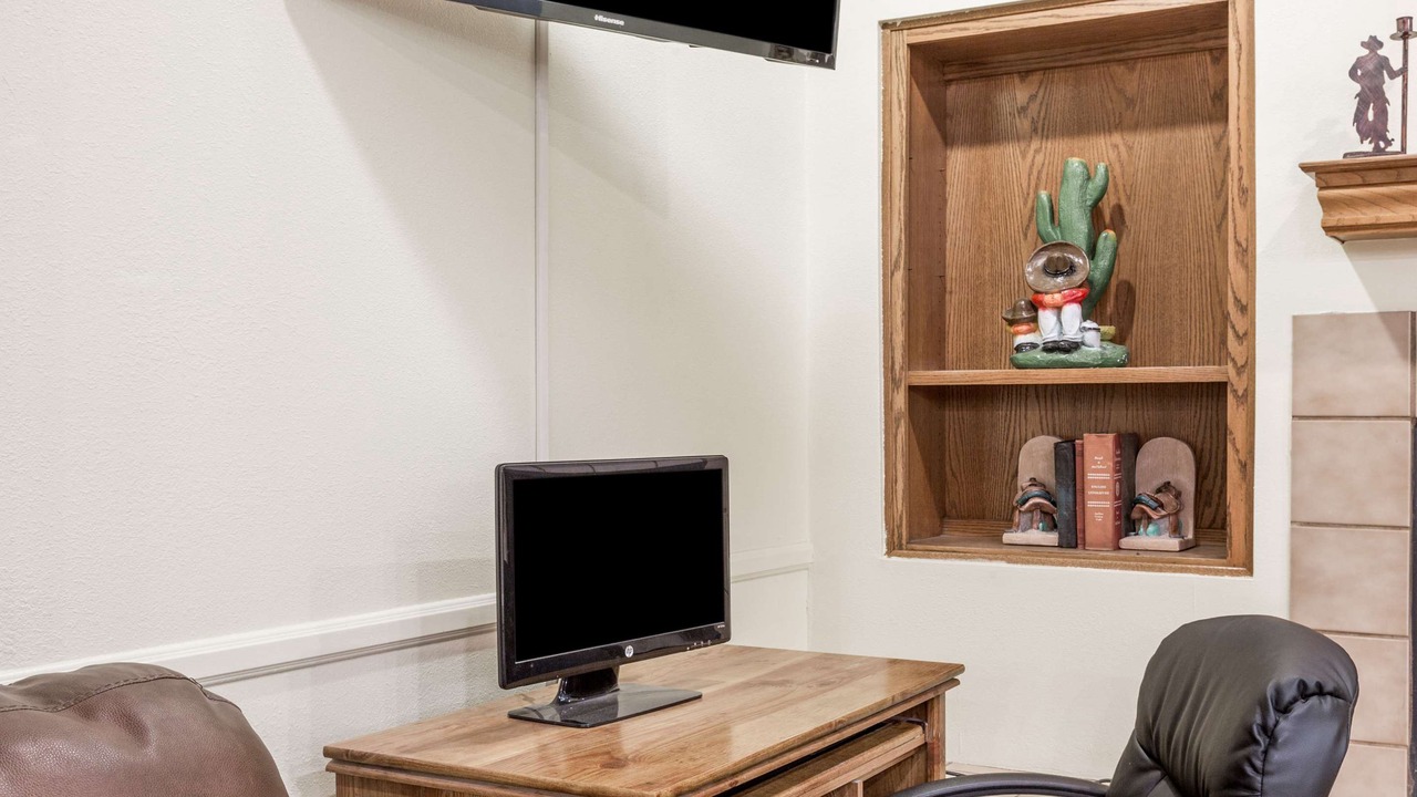 Photo of Livingroom in Willcox