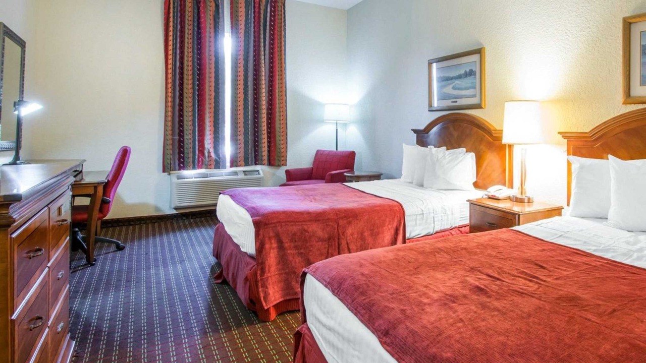 Photo of Others in Wesley Chapel