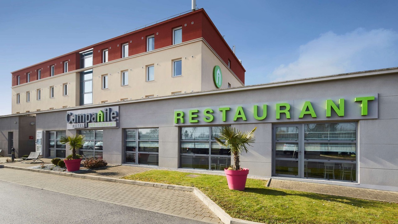 Photo of Buildings in Le Mesnil-Amelot