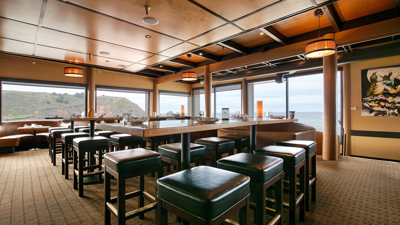 Photo of Livingroom in Rockaway Beach