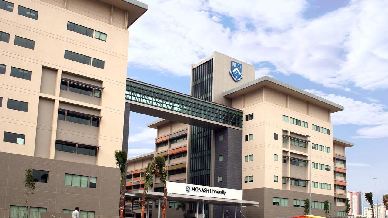 Photo of Buildings in Clayton