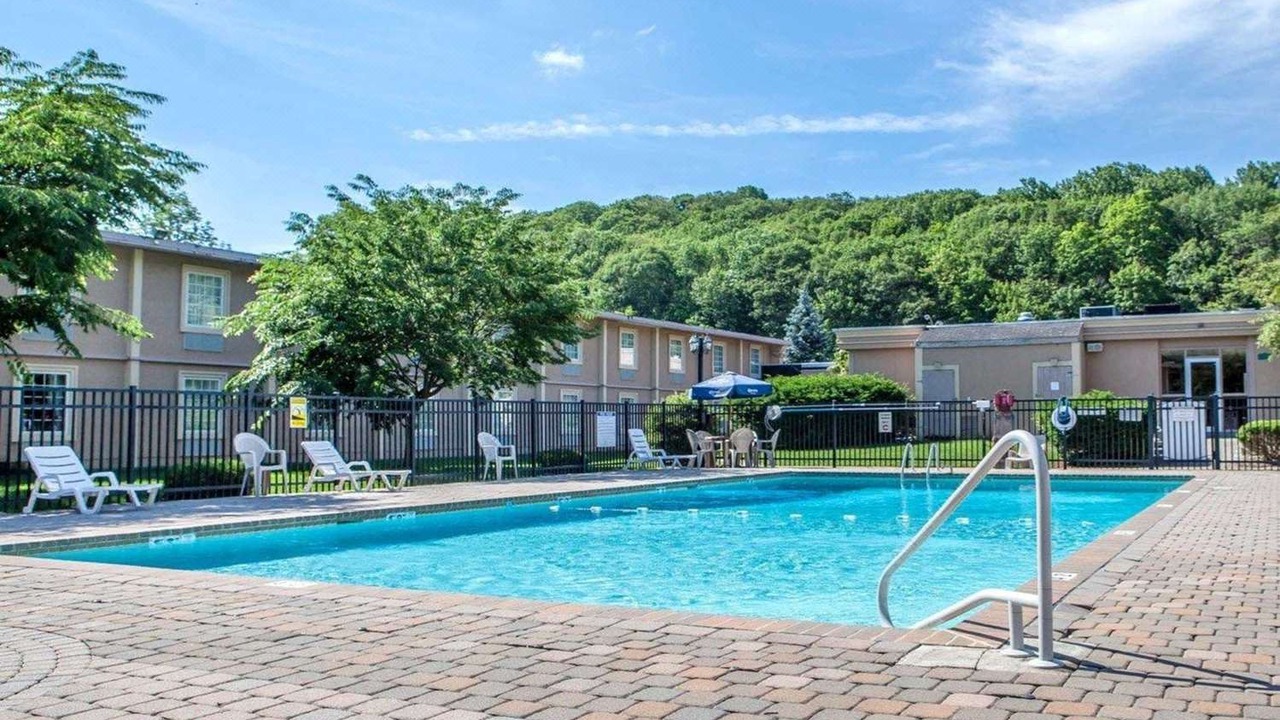 Photo of Outdoor in Ledgewood