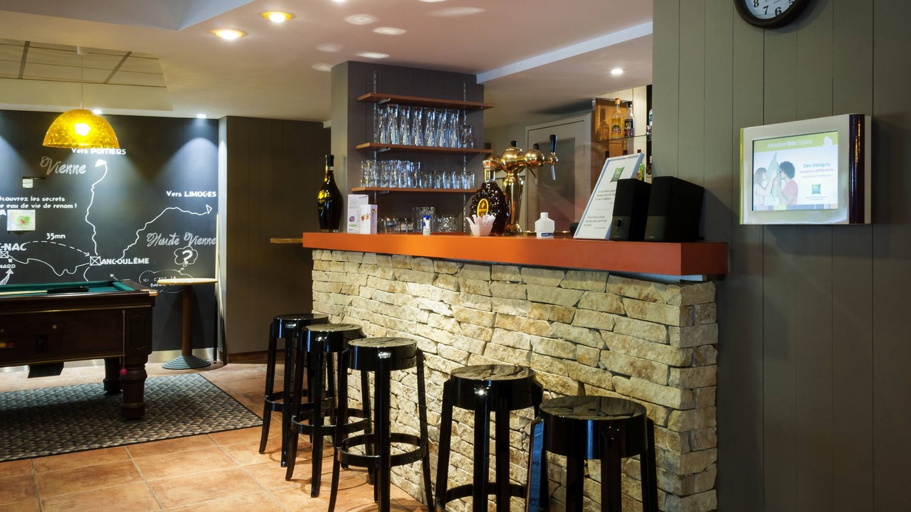 Photo of Livingroom in Chateaubernard