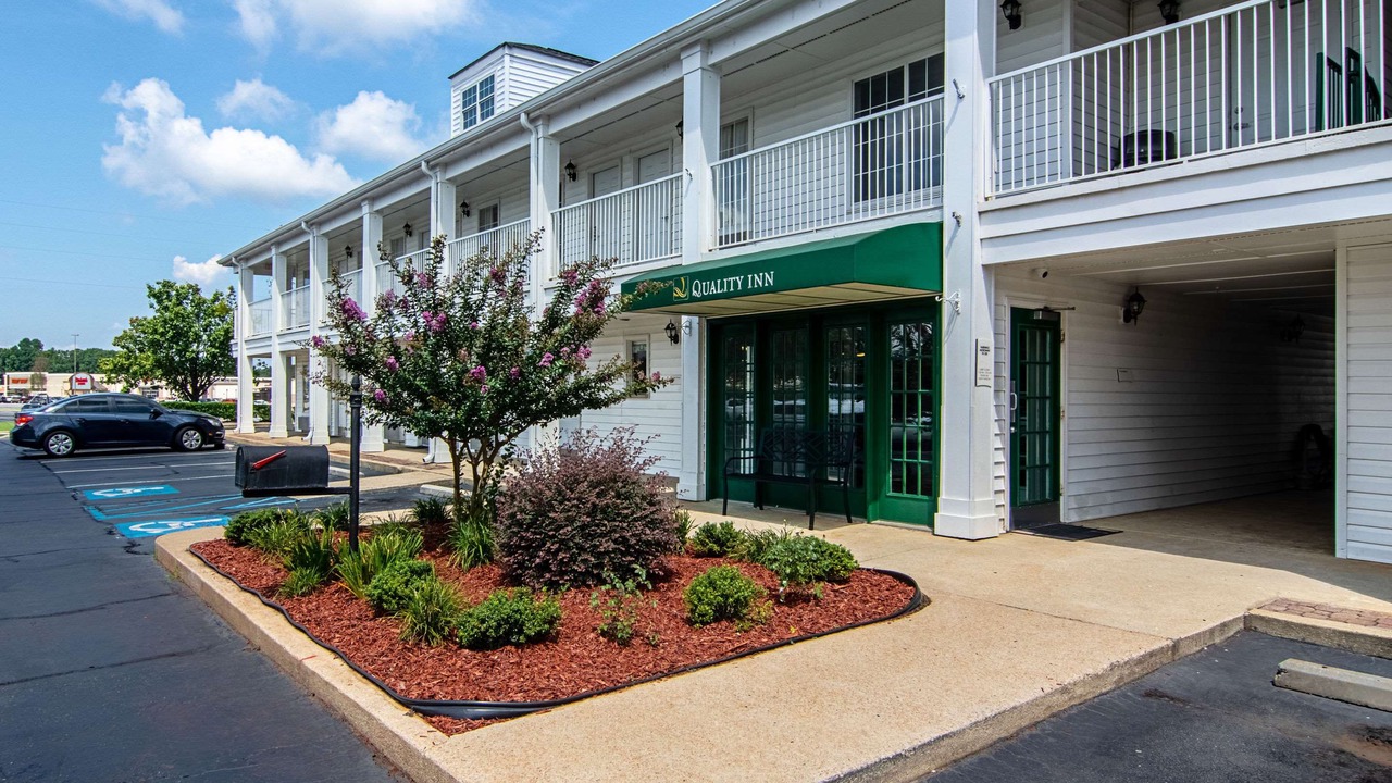 Photo of Buildings in LaGrange