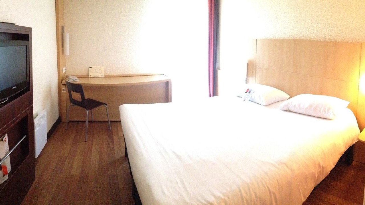 Photo of Bedroom in Cesson-Sevigne