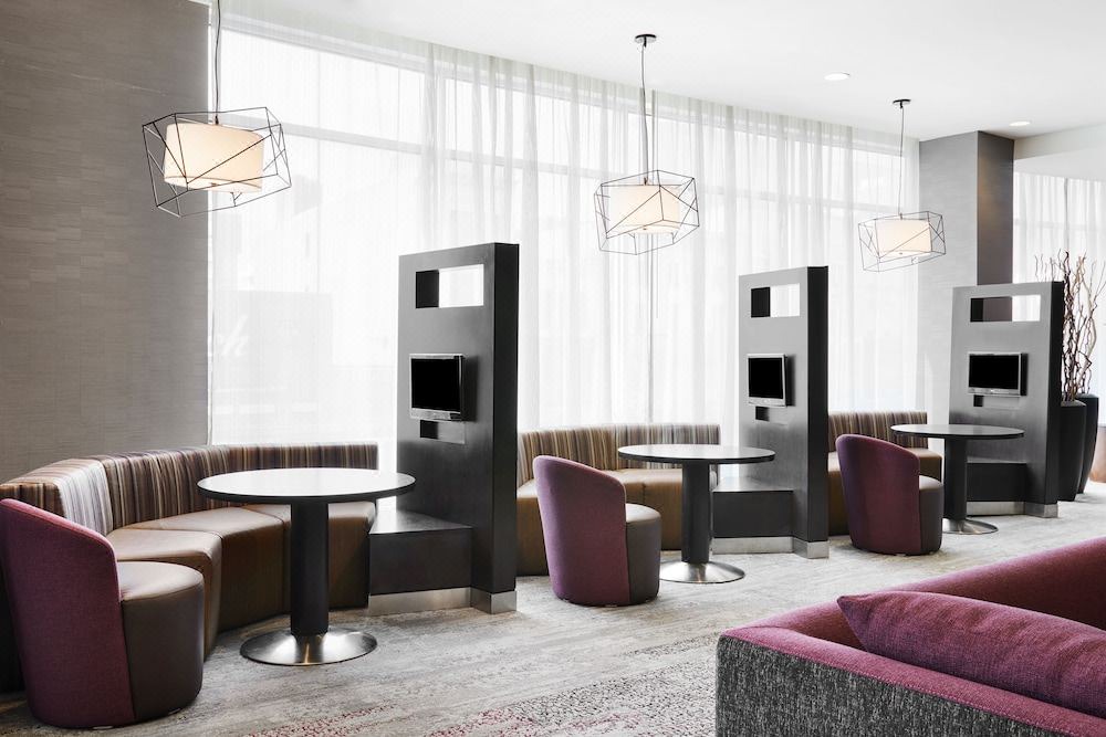 Photo of Livingroom in Downtown Newark