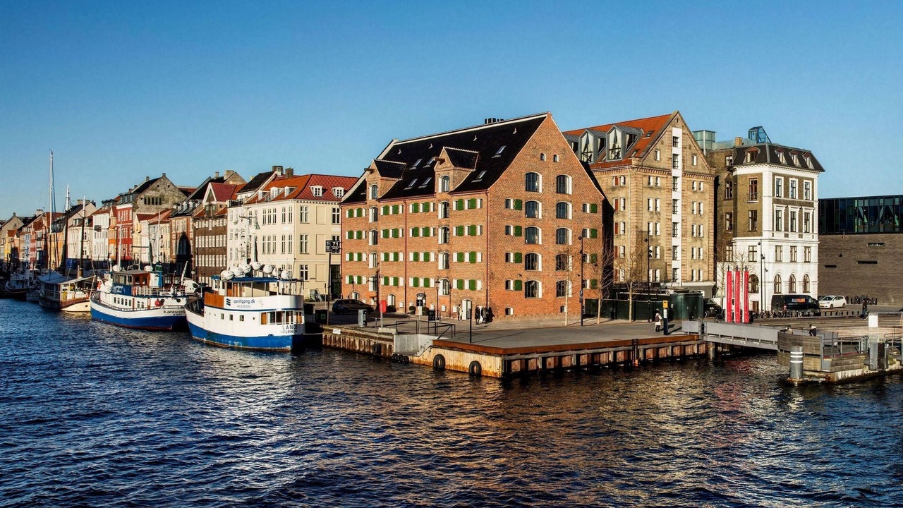 Photo of Others in Nyhavn - Amalienborg