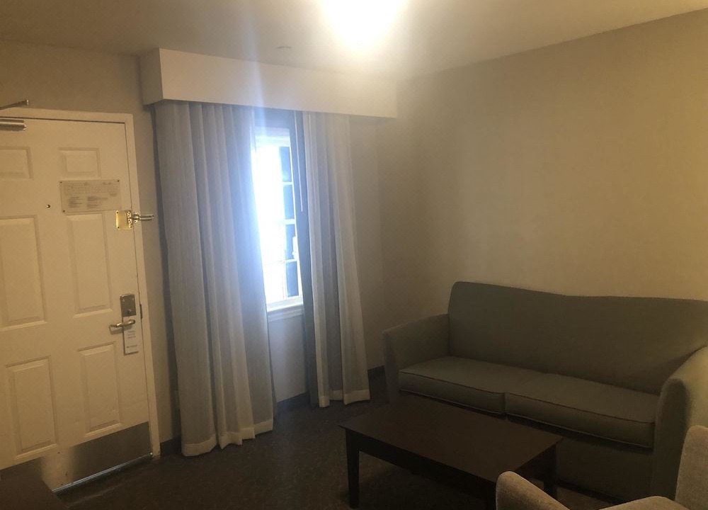 Photo of Livingroom in Fort Lee