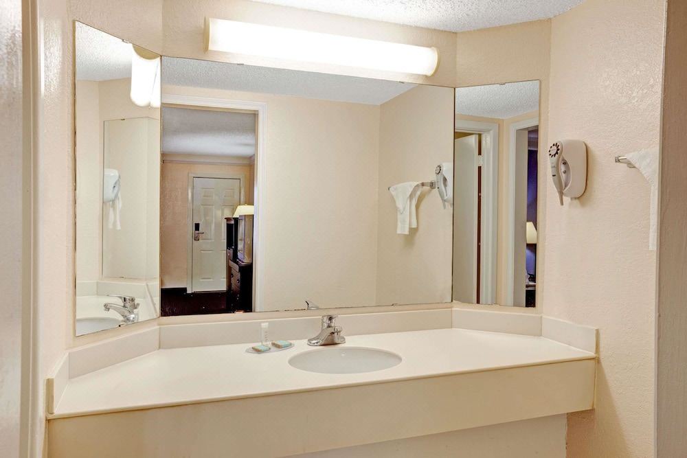 Photo of Bathroom in North Richland Hills