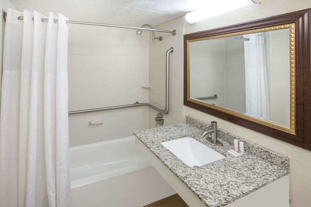 Photo of Bathroom in Little Rock Medical District
